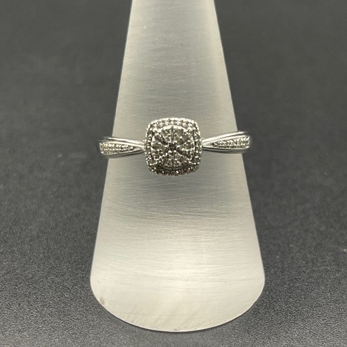 Ladies 9ct White Gold Diamond Cluster Ring