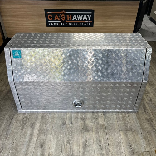 MW Ute Aluminium Tool Box Side Opening 1480mm Checker Plate with Key
