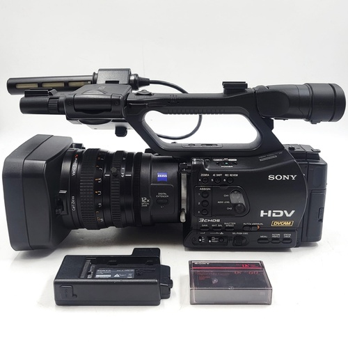 Sony HVR-Z7P Professional HDV Digital Video Camera Recorder 1080i Compact Camcorder