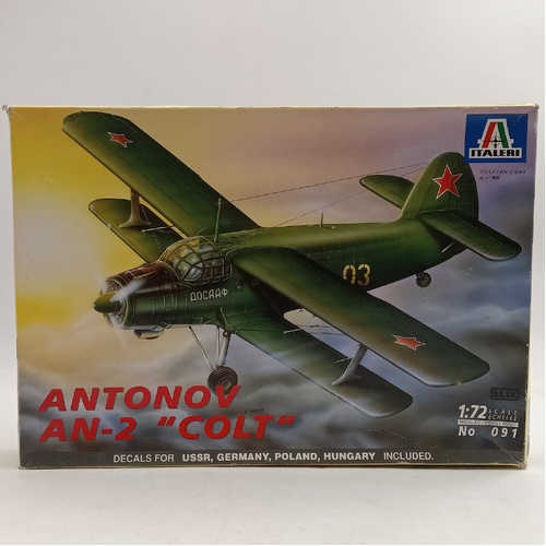 Italeri Antonov AN-2 "Colt" 1:72 Scale Aircraft Model Kit New