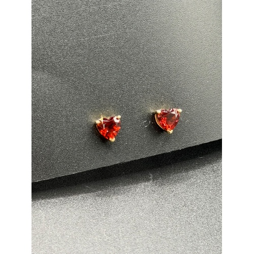 Ladies 9ct Yellow Gold Red Heart Gemstone Stud Earrings