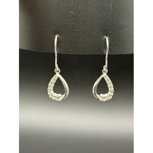 Ladies 925 Sterling Silver Droplet Earrings