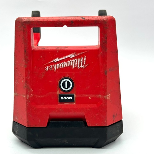 Milwaukee M18 PAL 18V Li-Ion Cordless Pivot Area Light Skin Only