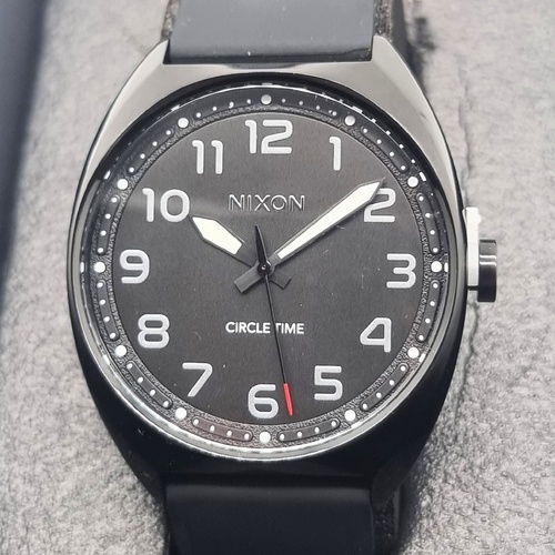 Nixon The Mullet 38mm All Black Quartz Watch Stainless Steel Silicone 10ATM