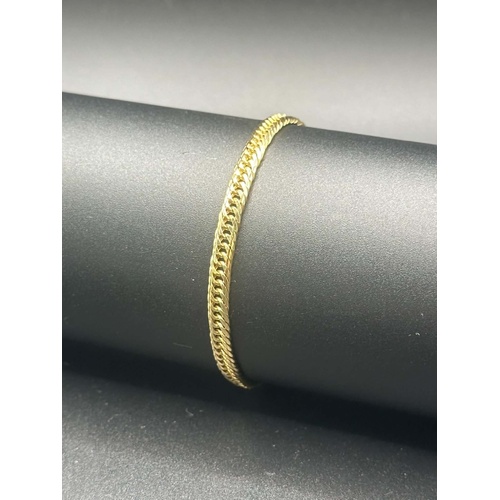 Unisex 18ct Yellow Gold Tight Curb Link Bracelet