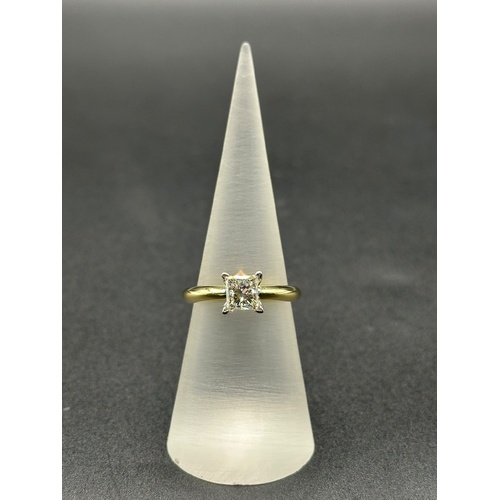 Ladies 18ct Yellow Gold Diamond Engagement Ring