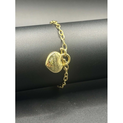 Ladies 18ct Yellow Gold Cable Link Heart Charm Bracelet