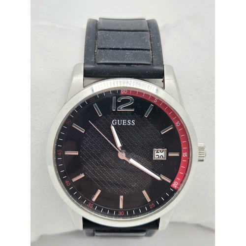 GUESS Perry W0991G1 Mens Watch Black Dial Rubber Strap Quartz 42mm