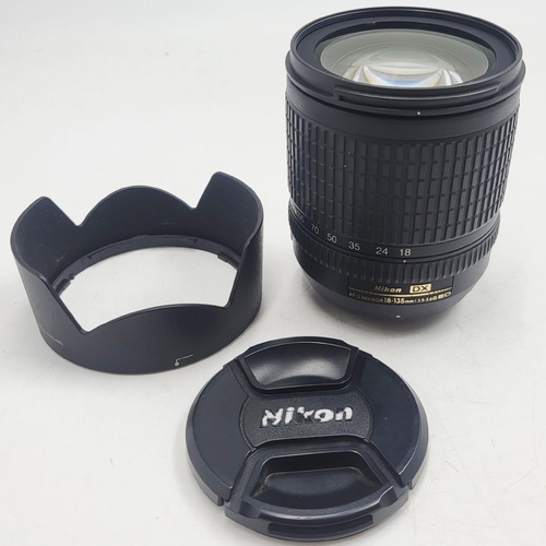 Nikon AF-S DX NIKKOR 18-135mm f/3.5-5.6G ED-IF Aspherical Lens for Nikon F - Fungus Inside