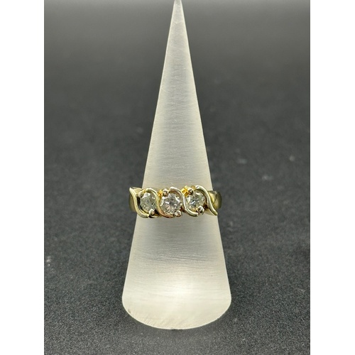 Ladies 14ct Yellow Gold Diamond Ring
