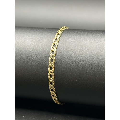 Unisex 9ct Yellow Gold Double Curb Link Bracelet