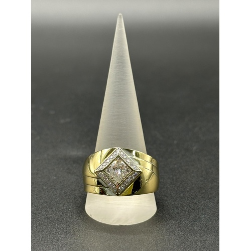 Men’s 18ct Yellow Gold Diamond Ring