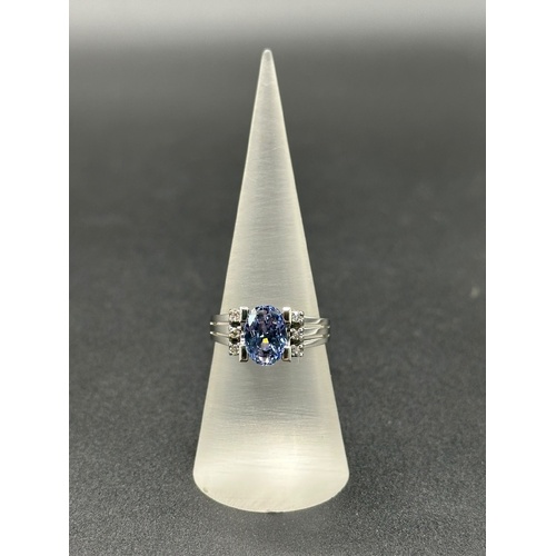 Ladies 18ct White Gold Blue Sapphire & Diamond Ring