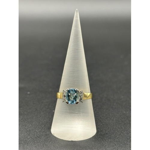 Ladies 18ct Yellow Gold Blue-Coloured Gemstone & Diamond Ring