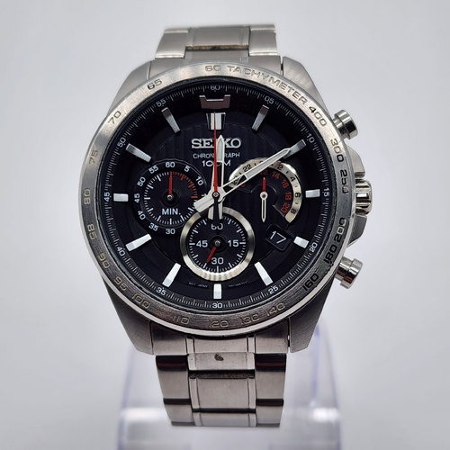 Seiko SSB299P1 Mens Chronograph Watch Black Dial Quartz Tachymeter