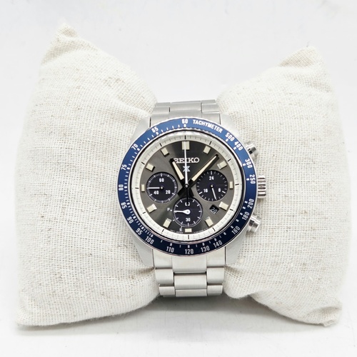 Seiko Prospex V192-0AH0 Solar Chronograph Mens Watch Tachymeter Steel
