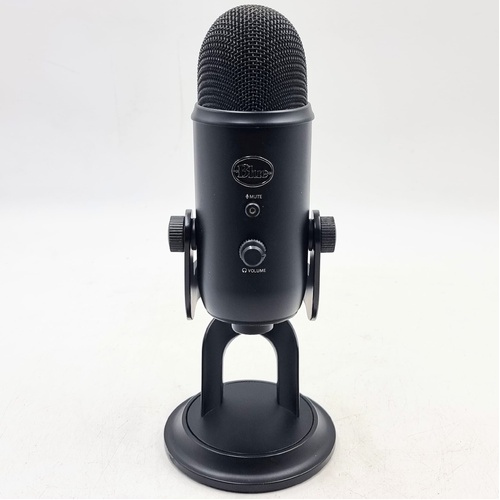 Blue Yeti A00132 USB Condenser Microphone Black 3 Capsule with Desktop Stand