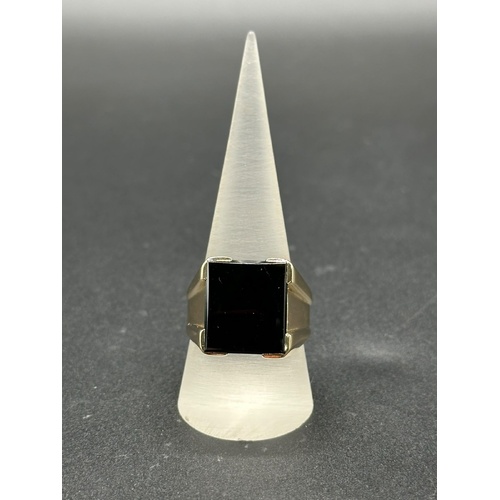 Mens 9ct Yellow Gold Black Onyx Ring